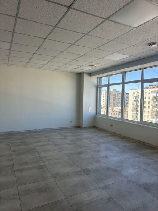 ТЦ КВАРТАЛ!оренда приміщення 54 кв.м.