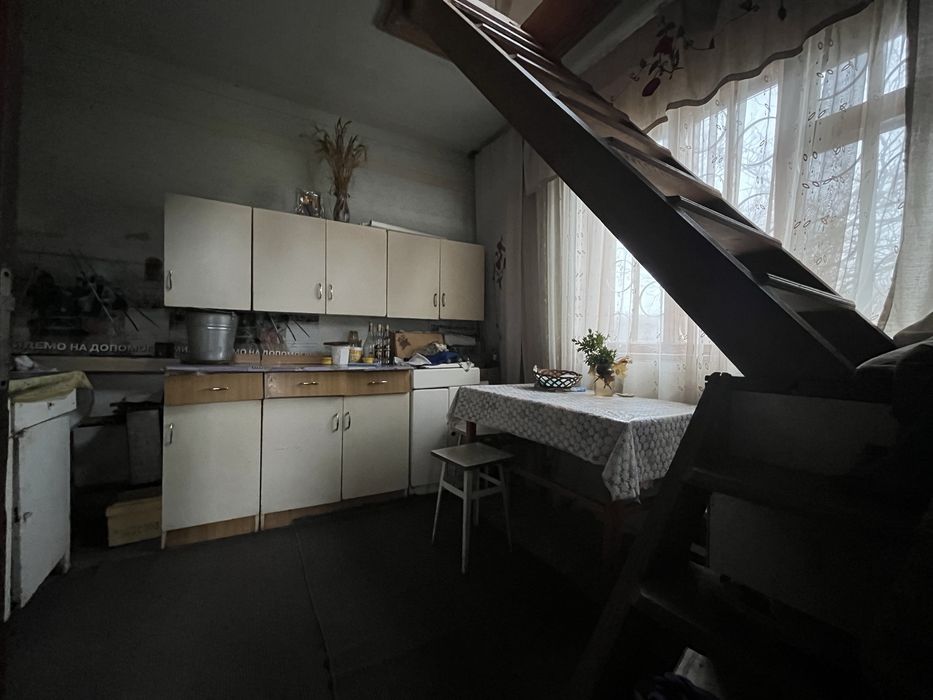 Перша лінія • Дніпро • Будинок для життя цілий рік