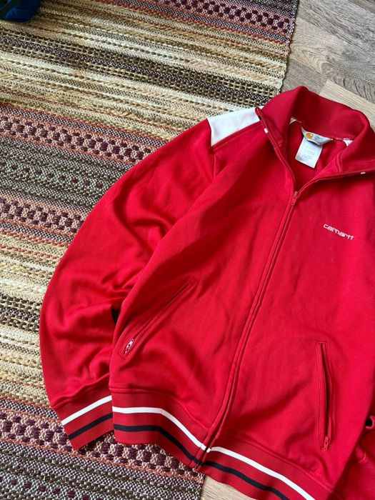Carhartt red zip