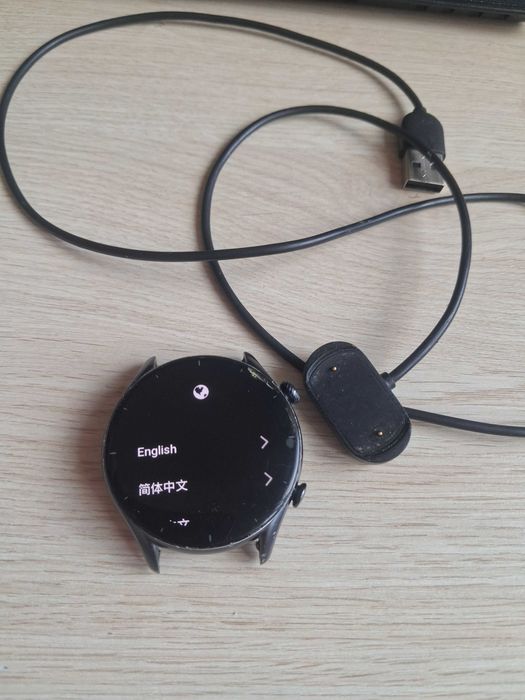 Smartwatch Amazfit GTR 3 uszkodzony z ładowarką zegarek opaska A 1971
