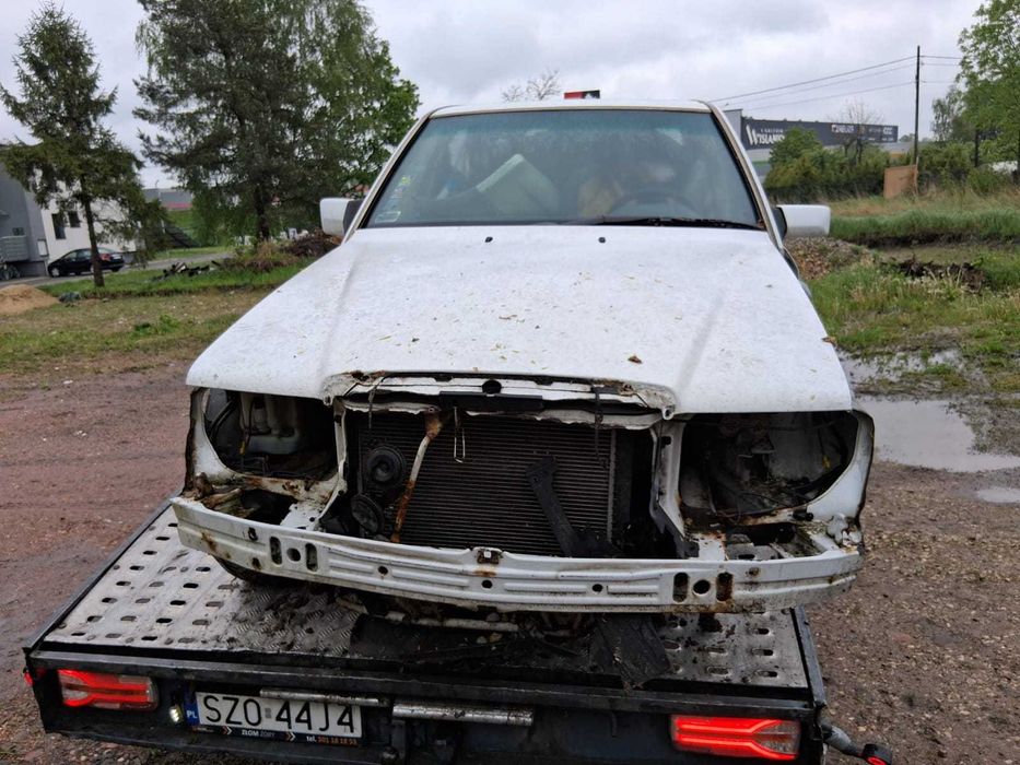 maska przód Mercedes -Benz W124