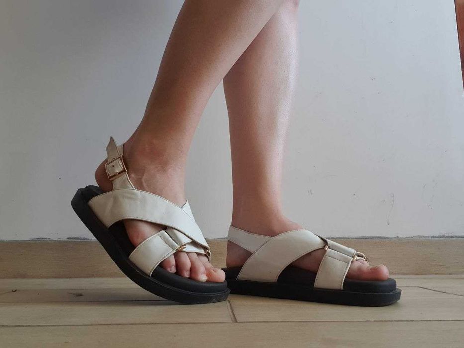 Босоніжки The Others, 36 розмір, шкіра