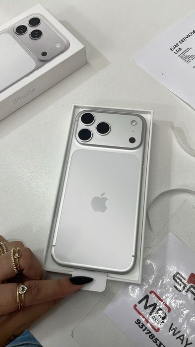 iPhone 17 pro max