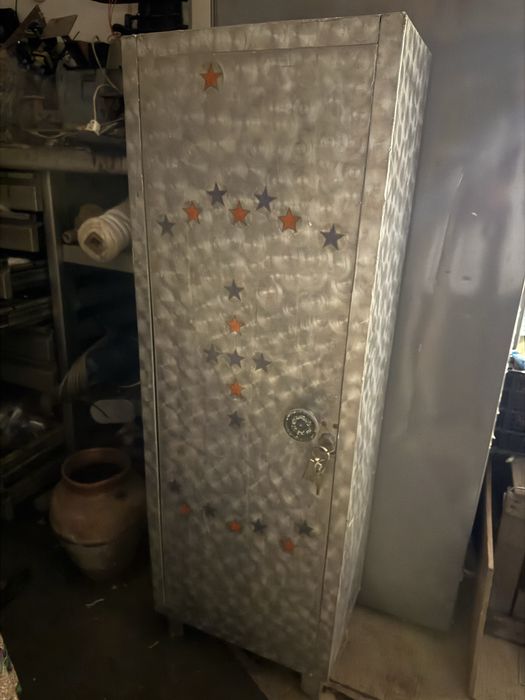 Продам недорого сейф з алюмінію