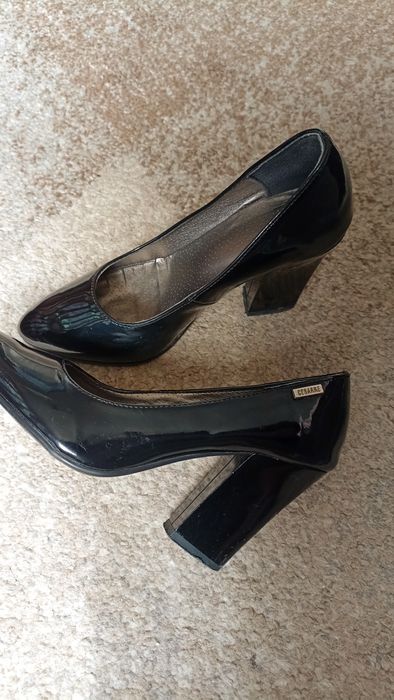 Туфлі жіночі, чорні, 36 розмір