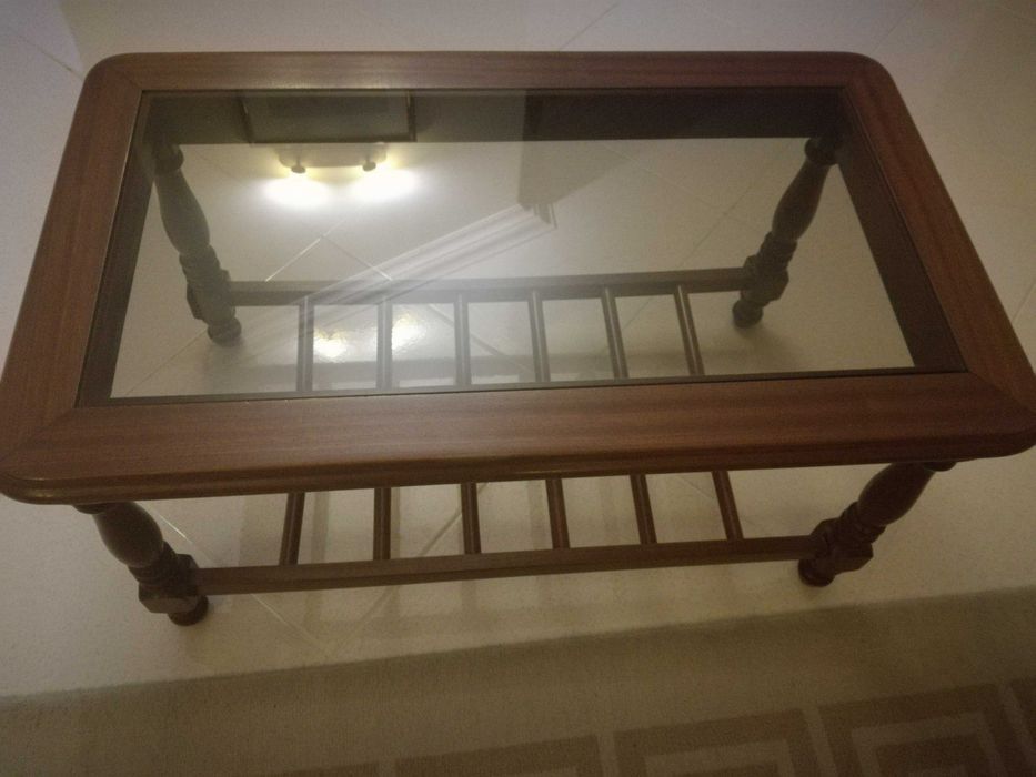 Mesa pequena de sala de estar