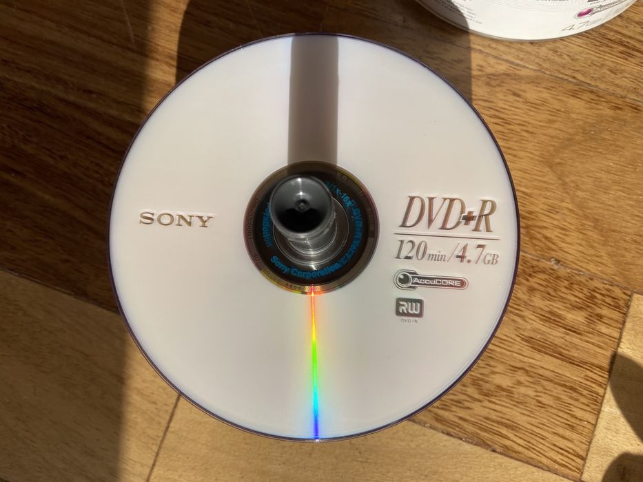 Cds, dvds e caixas