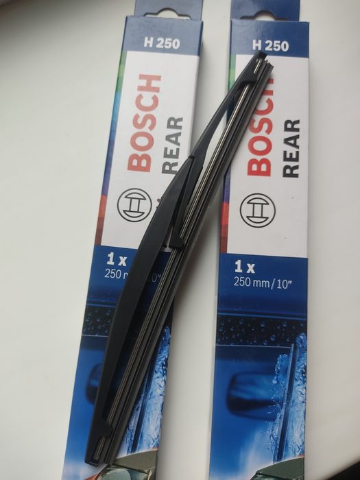 Щітка каркасна задня Bosch Twin 250мм