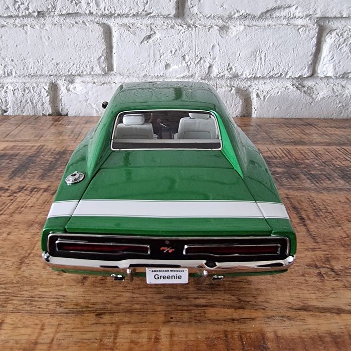 Dodge Charger 69 American Muscle Authentics 1:18