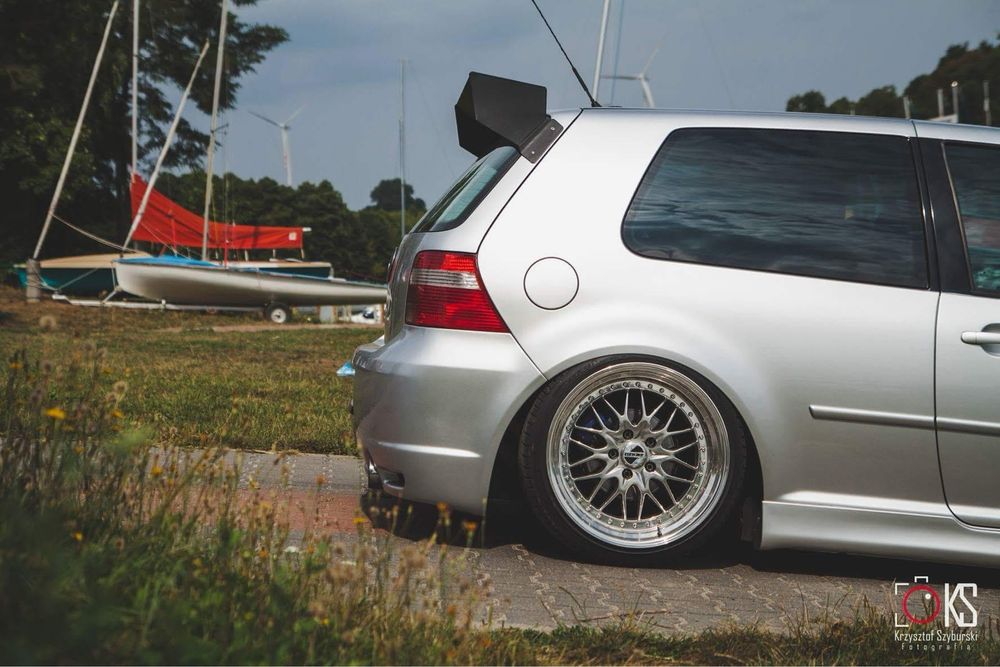 Spoiler VOOMERAN do Golf IV