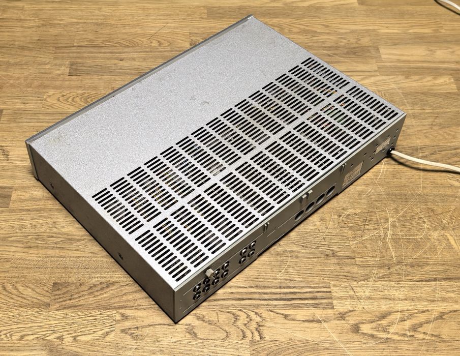 Ресивер Philips F4132/8Ω