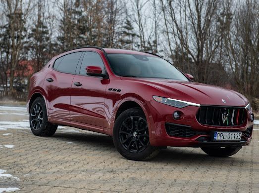Maserati Levante SQ4, niski przebieg, zadbany, model 2020