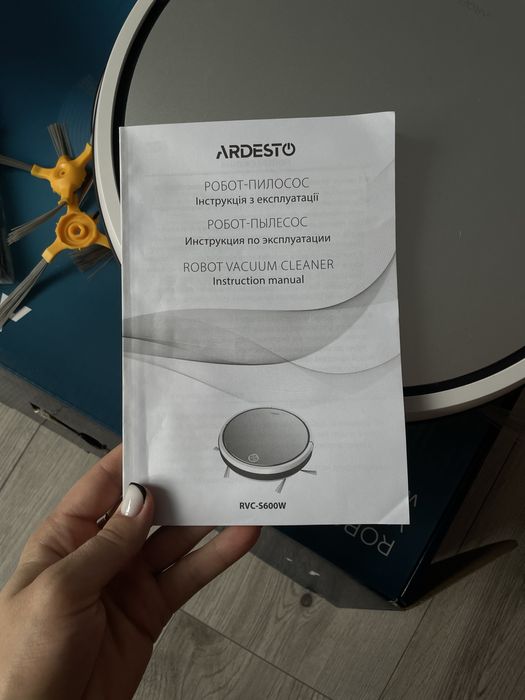 Продам робот пилосос