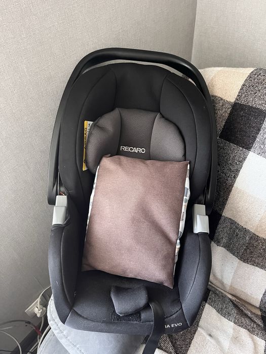 Recaro автолюлька до 9 місяців