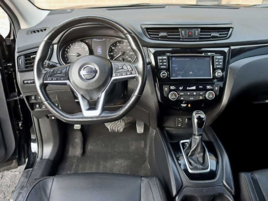 Nissan Rogue Sport SL      2018