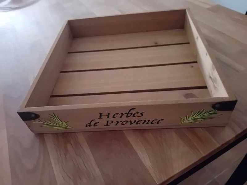 Caixa de Madeira Decorativa Rústica “Herbes de Provence” 30x30 cm