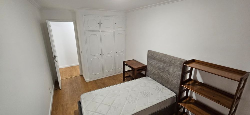 T1 Amial duas frentes