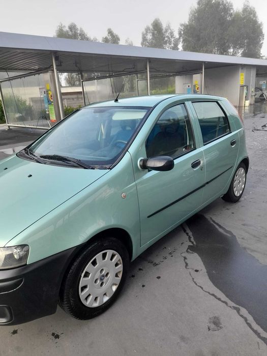Vende-se Fiat Punto 2001 – Gasolina 8V