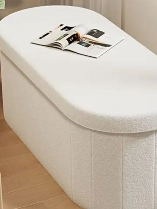 Banqueta de quarto puff  com.arrumacao em chenille nova