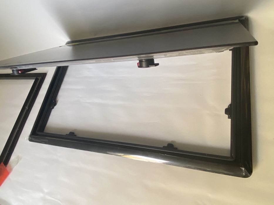 Вікна для кемпера