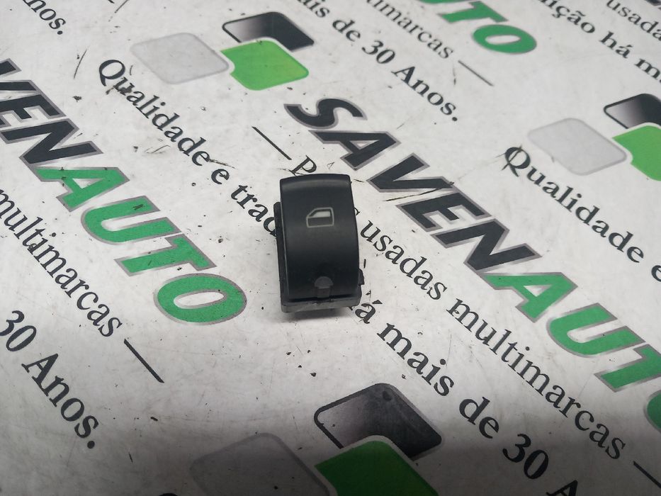 Comando / botão / interruptor vidros frente direito AUDI A3 Sportback