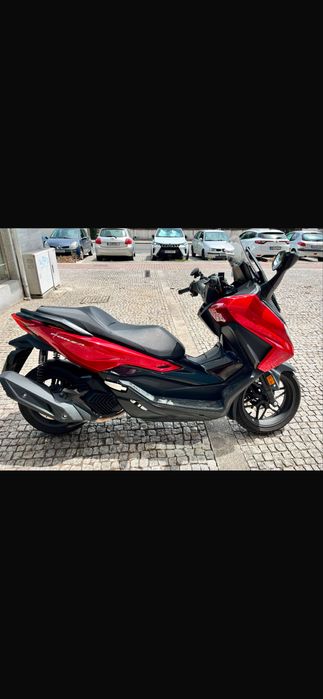 Honda forza 125