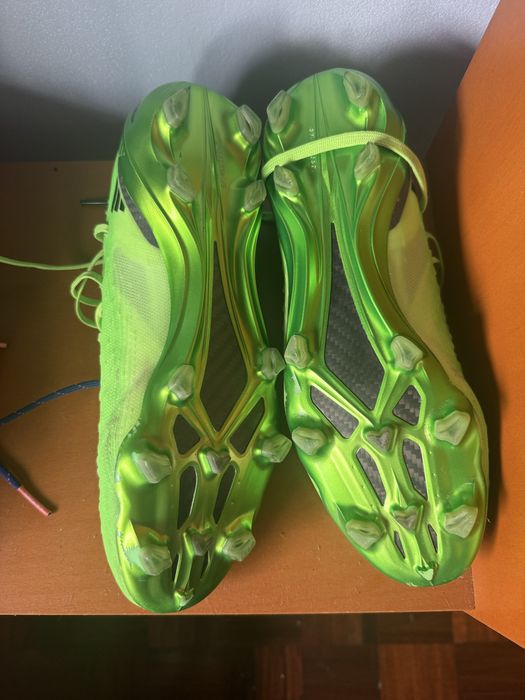 Chuteiras adidas speedportal 44