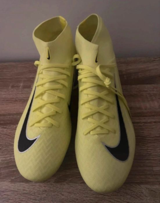Nike mercurial amarelas