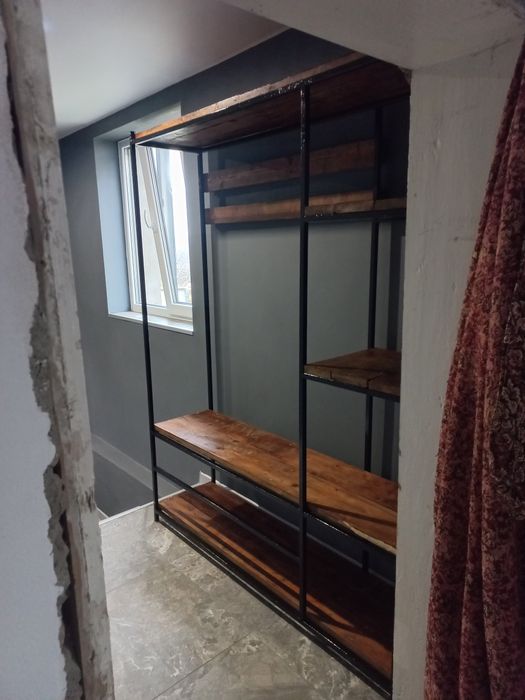 Вішалка для одягу