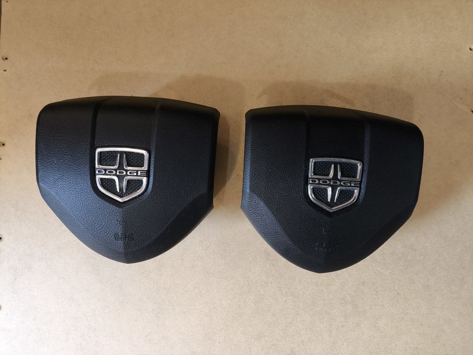 БАМПЕР ЗАДНІЙ Dodge JOURNEY CROSSROAD в зборі хром парктроніки PAU PSQ