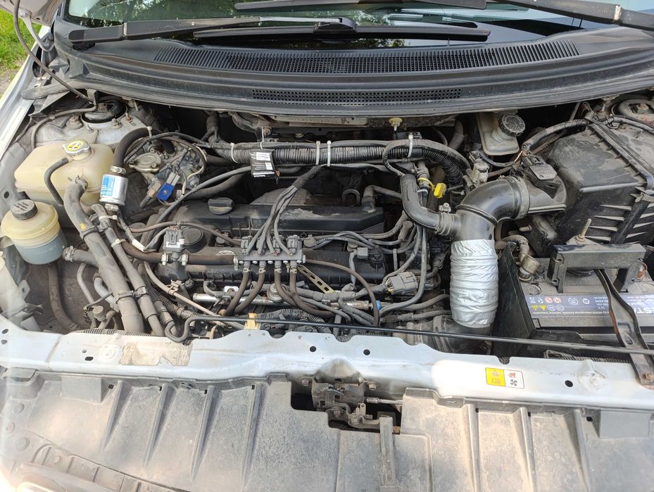 продам мінівен Mazda MPV 2004 р.в. 2.3 газ/бензин