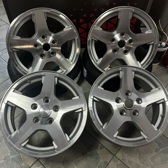 Хороший комплект дисків R17.5.127 dodge journey