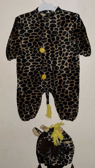 Fatos bébé-2 novos e um usado. VER DESCRIÇÃO. Desde 8€