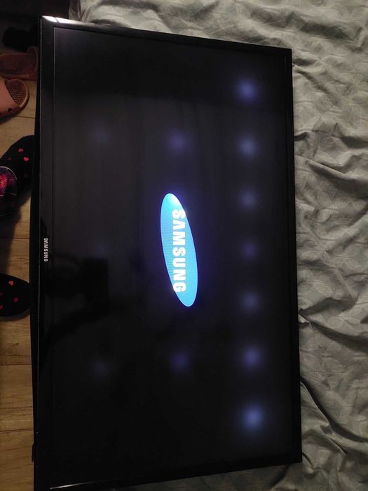 Телевизор Samsung UE32H4270AU