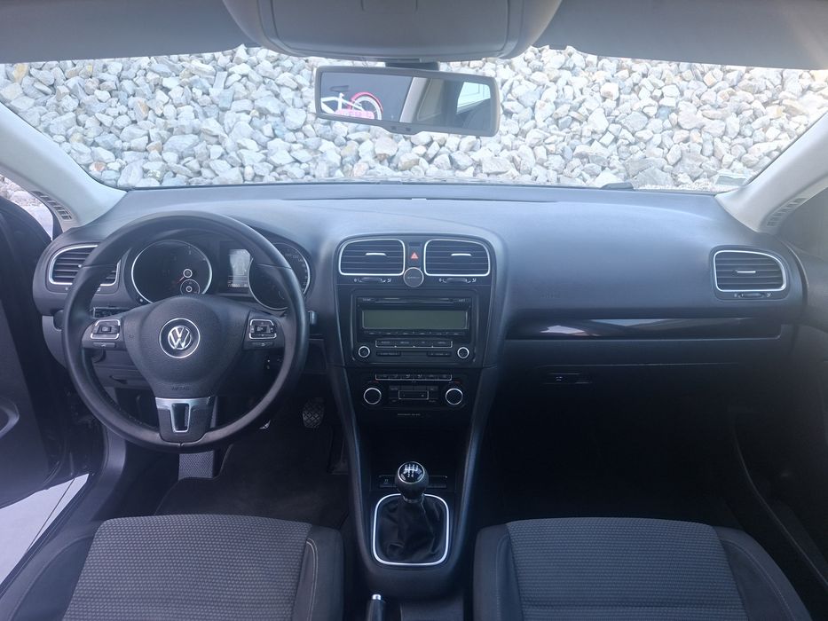 VW golf Vl 1.6tdi  (muito nova)