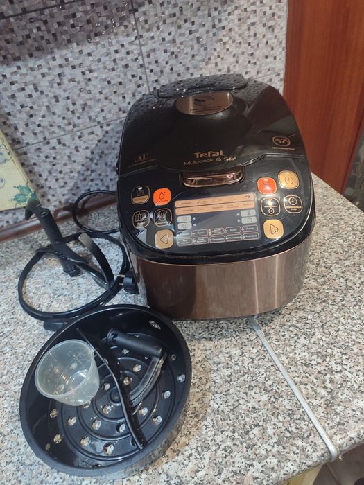 Продам мультиварку Tefal