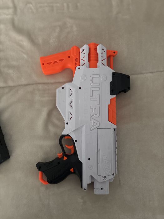 Pistola Nerf Ultra – Branca/Laranja