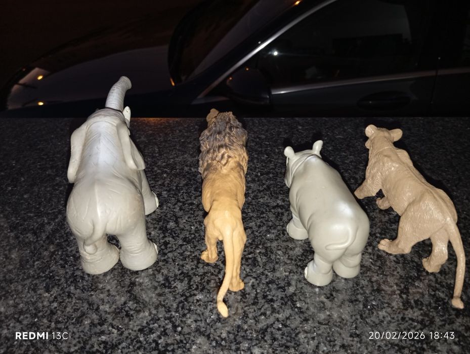 Conjunto 4 brinquedos animais