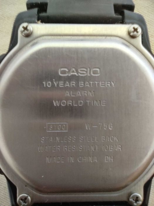 Zegarek Casio W-756