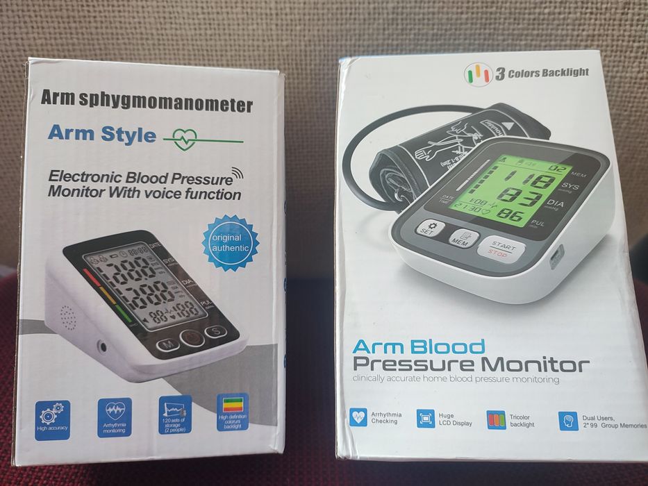 Тонометр наручний монітор артеріального тиску тискомір