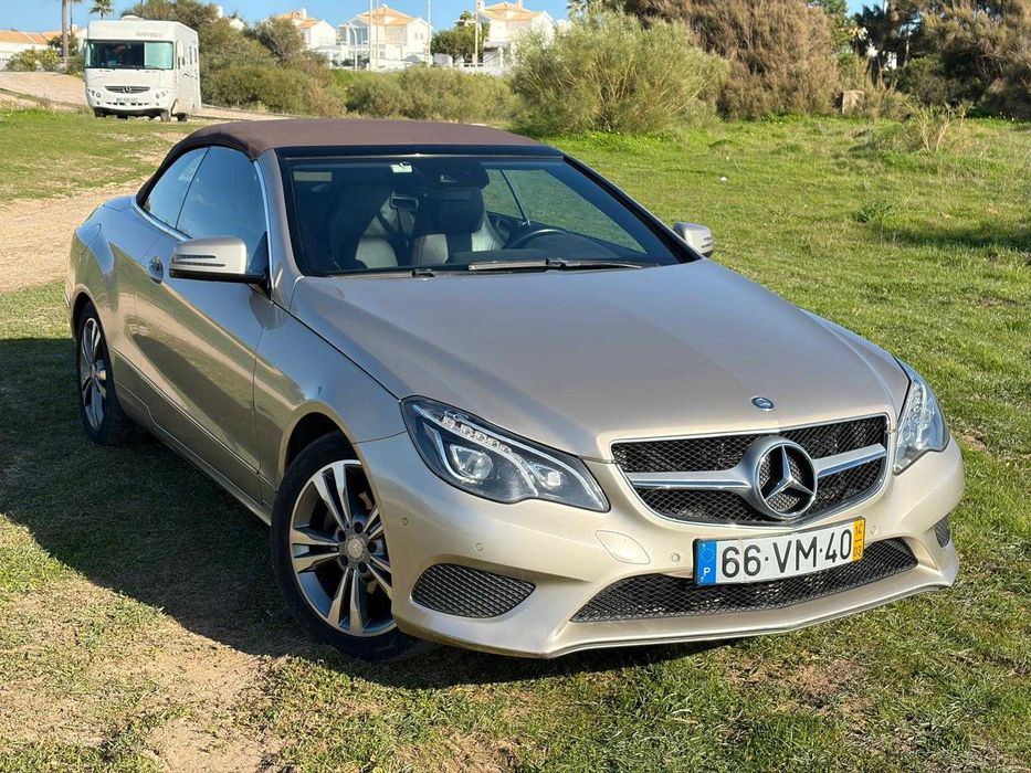 Mercedes E220 carro em ótimo estado