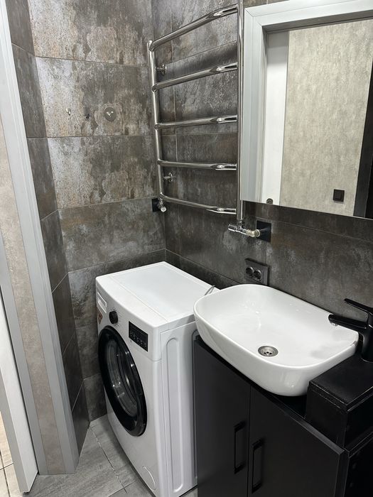 Оренда частини будинку (Центр)