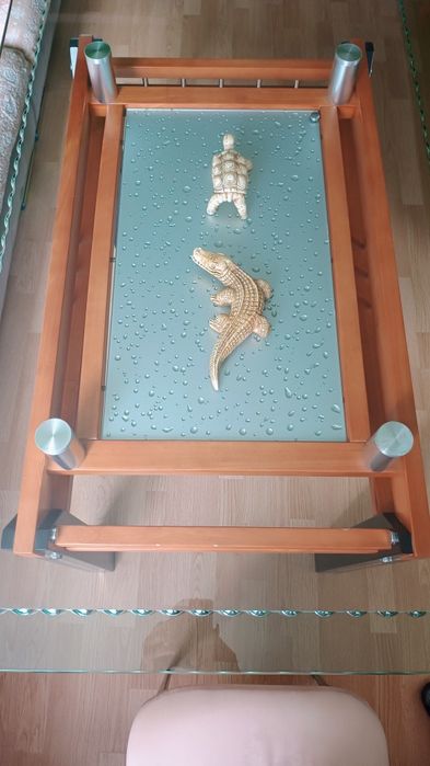 Стол стеклянный двойной.