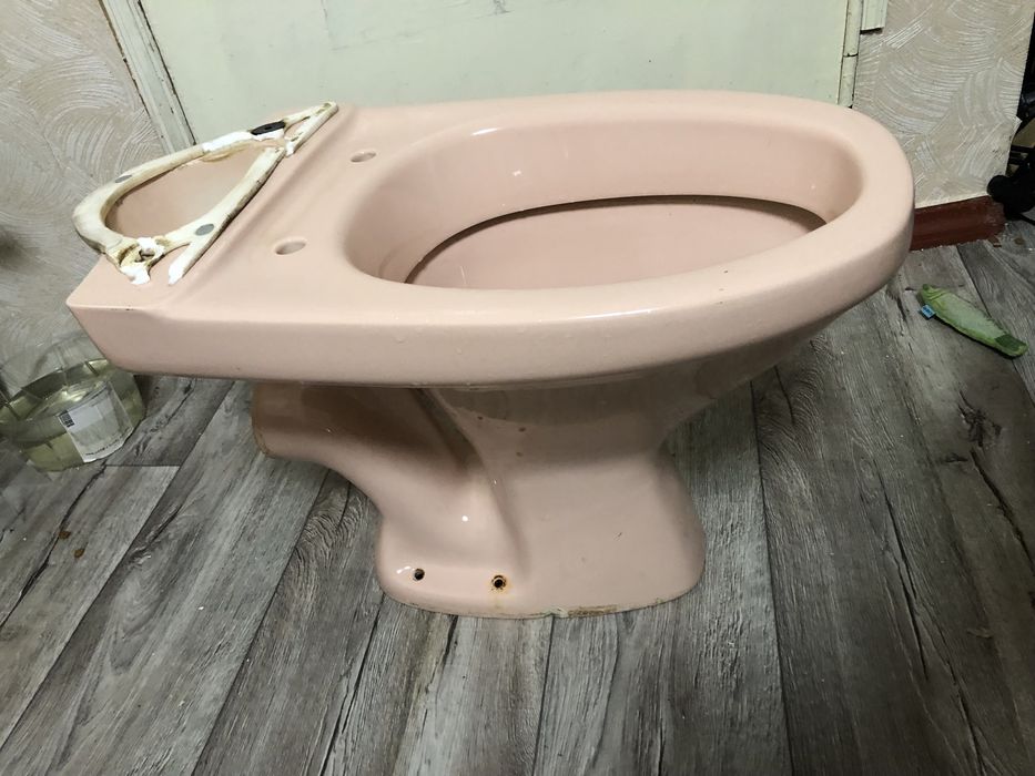 Унитаз гарний колір