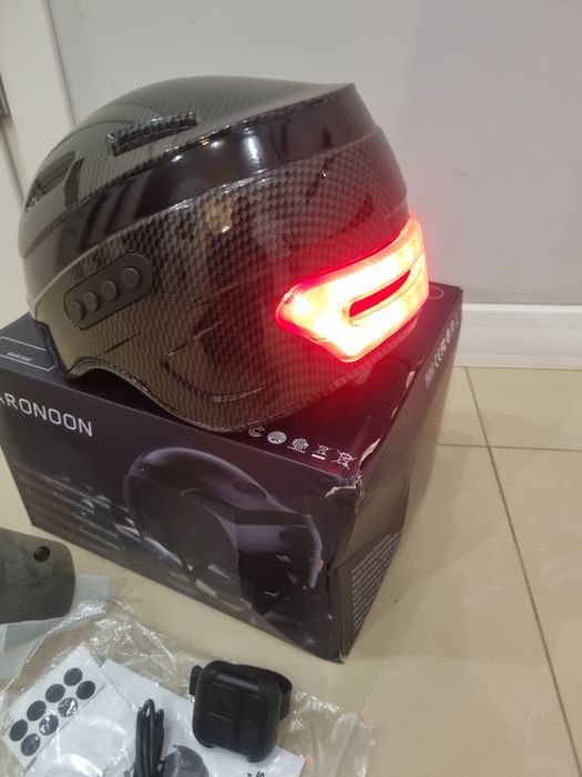 Inteligentny kask z kamerą bluetooth M/L
