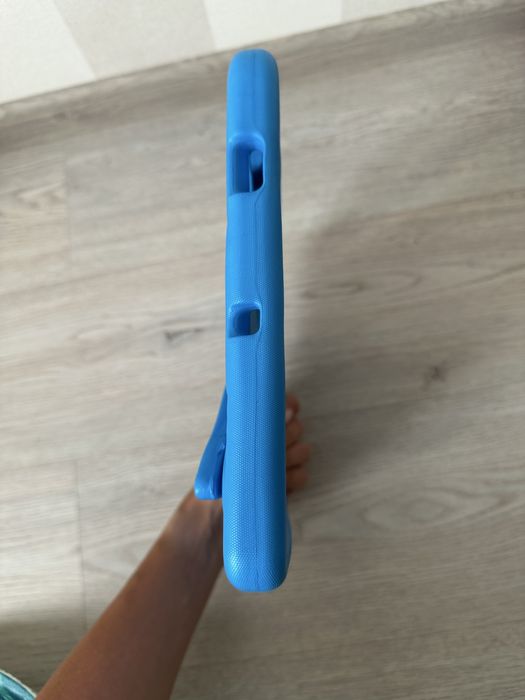Чехол для iPad Air 11” протиударний, підходить для перегляду дитиною