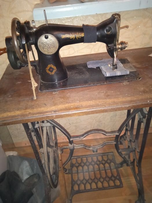 Швейна машинка старий варіант
