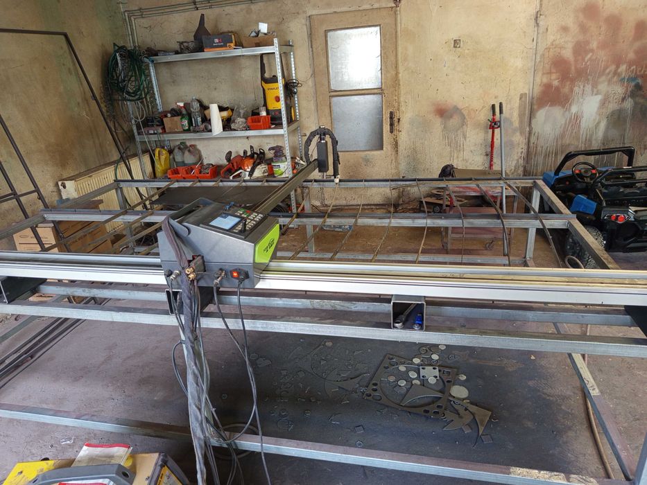 Plazma CNC 1300x3000mm + źródło Stamos 85A + program TPL Nest