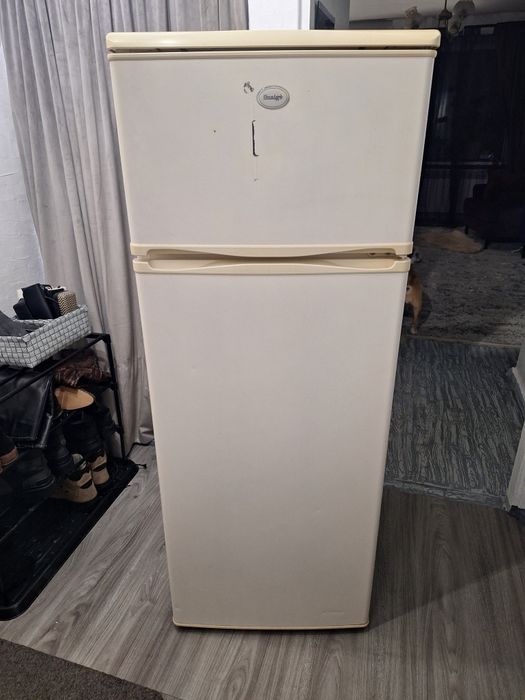 Холодильник працюючий