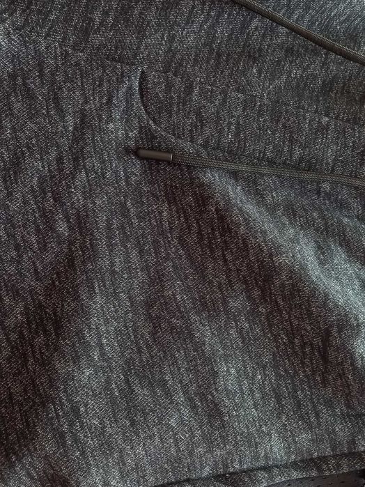 (NOVO, PORTES GRÁTIS) Calças Jogger de Malha Premium em Cinzento